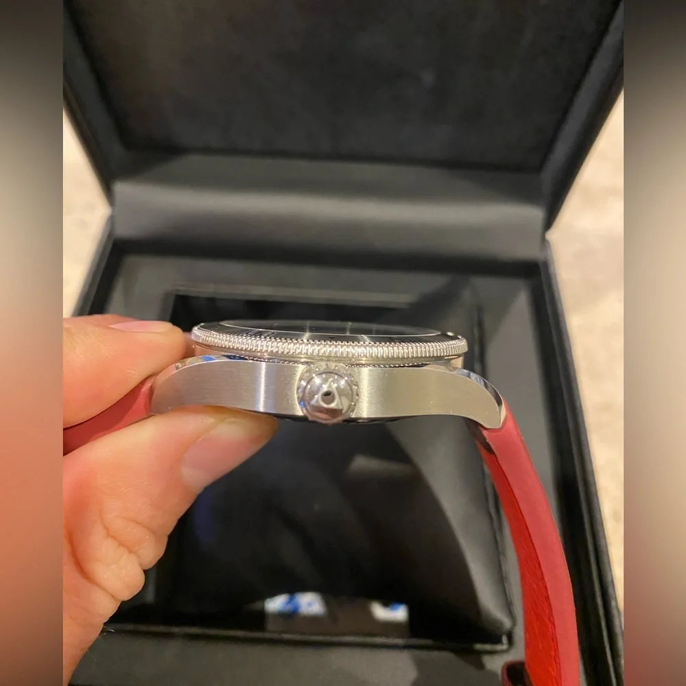 Alpina Apliner 4 Automatic Swiss Watch; 44 mm - Picture 8 of 9